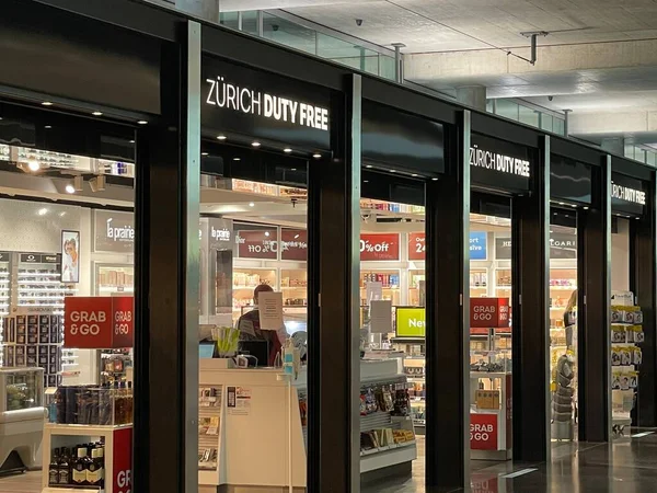 Zurich Suíça Dec Duty Free Stores Flughafen Zurique Aeroporto Zurique — Fotografia de Stock