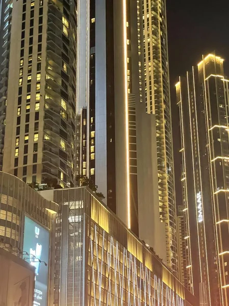 Dubai Uae Dec 2021年12月26日阿联酋迪拜谢赫扎耶德路摩天大楼的景观 谢赫扎耶德路 E11高速公路 是迪拜大多数摩天大楼的所在地 包括酋长国塔楼 — 图库照片
