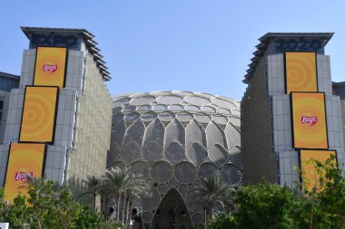 DUBAI, BAE - 20 Aralık 2021 'de Dubai, BAE' deki Al Wasl Plaza.