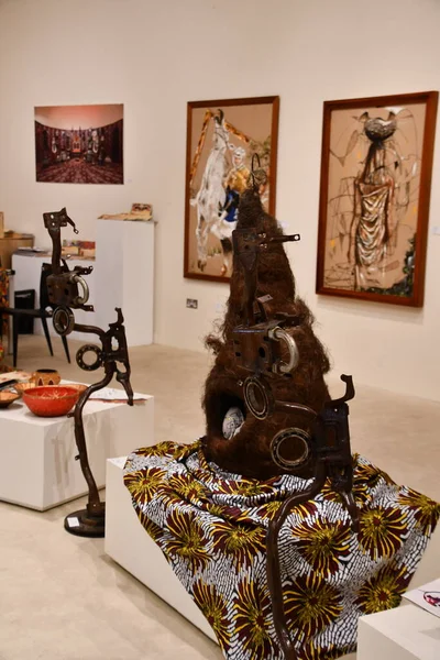 DUBAI, BAE - 20 Aralık 2021 'de Dubai, BAE' deki Angola pavyonu.