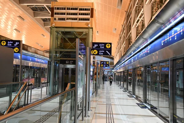 Dubai Uae Dec Metro Station Dubai Uae Seen Dec 2021 — Stock Photo, Image