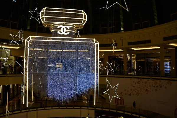 Dubai Emirados Árabes Unidos Dec Decoração Garrafa Fragrância Chanel Shopping — Fotografia de Stock