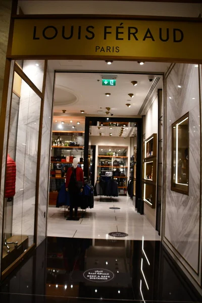 Dubai Ηνωμένα Αραβικά Εμιράτα Dec Louis Feraud Paris Store Mall — Φωτογραφία Αρχείου