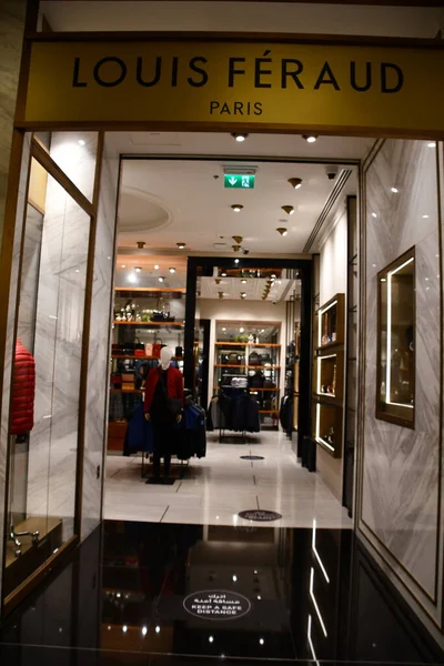 Dubai Emirati Arabi Uniti Dec Louis Feraud Paris Store Mall — Foto Stock