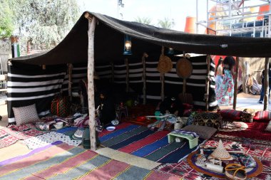 DUBAI, BAE - 20 DEC - Sameem - 20 Aralık 2021 'de Dubai, BAE' deki 2020 Dünya Fuarında Kültürümüzün Hikayesi.