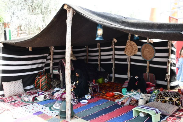 DUBAI, BAE - 20 DEC - Sameem - 20 Aralık 2021 'de Dubai, BAE' deki 2020 Dünya Fuarında Kültürümüzün Hikayesi.