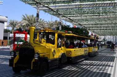 DUBAI, BAE - 20 DEC: 20 Aralık 2021 'de Dubai, BAE' deki Expo 2020 Explorer.