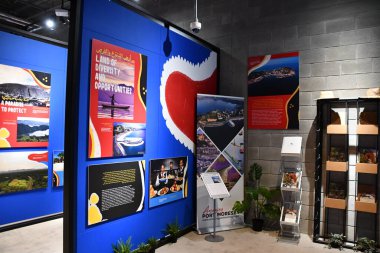 DUBAI, BAE - 20 Aralık 2021 'de Dubai, BAE' deki Expo 2020 'de Papua Yeni Gine pavyonu.