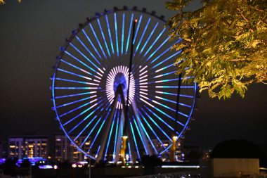 Dubai, BAE - 25 Aralık Dubai, Dubai 'deki Bluewaters Adası' nda. 210 metre yüksekliğindedir ve belirgin manzaraya sahiptir..