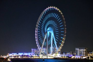 Dubai, BAE - 25 Aralık Dubai, Dubai 'deki Bluewaters Adası' nda. 210 metre yüksekliğindedir ve belirgin manzaraya sahiptir..