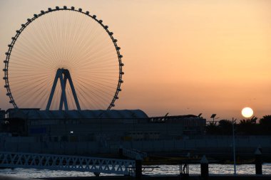 Dubai, BAE - 25 Aralık Dubai, Dubai 'deki Bluewaters Adası' nda. 210 metre yüksekliğindedir ve belirgin manzaraya sahiptir..