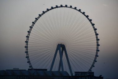 Dubai, BAE - 25 Aralık Dubai, Dubai 'deki Bluewaters Adası' nda. 210 metre yüksekliğindedir ve belirgin manzaraya sahiptir..