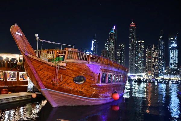 Dubai Uae Dec Dhow Boats Dubai Harbour Dubai Uae Seen — Stock Photo, Image