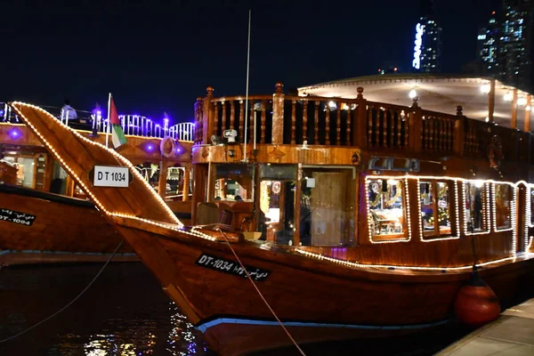 Dubai Uae Dec Dhow Boats Dubai Harbour Dubai Uae Seen — Stock Photo, Image