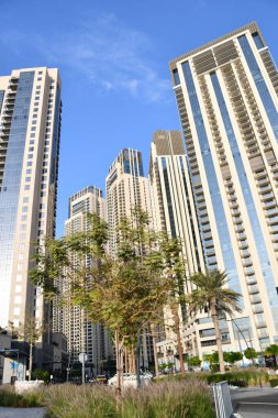 Dubai, BAE - 30 Aralık 2021 'de Dubai Creek Limanı' nda görüldüğü gibi. Kente yeni bir ticari merkez olup, perakende, kültür ve konut alanları sunmaktadır..