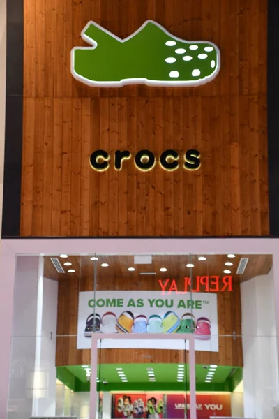 Dubai Uae Dec Crocs Store Dubai Mall Dubai Uae Seen — Stock Photo, Image