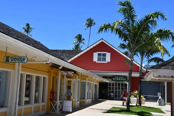 Kapaa Aug 2021年8月18日在夏威夷岛考艾岛的Coconut Marketplace — 图库照片