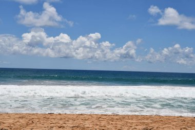 Hawaii 'deki Kauai Adası' ndaki Kealia Plajı