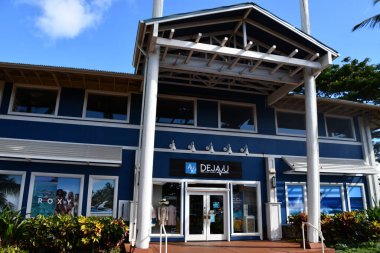 KOLOA HI - 18 AUG: Koloa, Hawaii 'deki Kukuiula Dükkanları, 18 Ağustos 2021' de görüldüğü gibi.