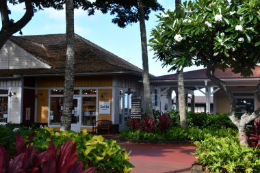 KOLOA HI - 18 AUG: Koloa, Hawaii 'deki Kukuiula Dükkanları, 18 Ağustos 2021' de görüldüğü gibi.