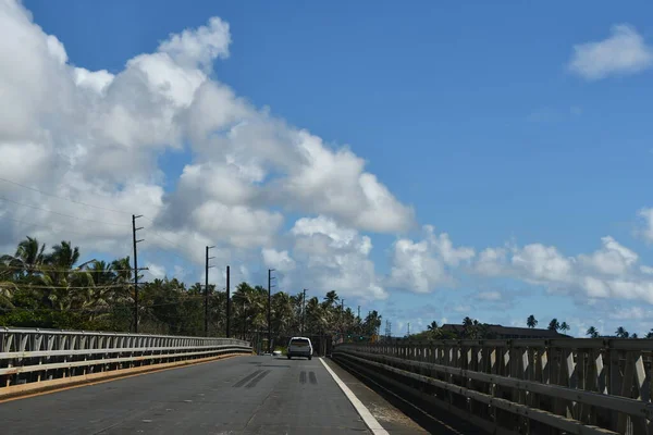 Kauai 8月18 2021年8月18日に見られるように ハワイのカウアイ島周辺を運転する — ストック写真