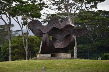 LIHUE HI - 17 AUG: Hawaii 'deki Lihue Kauai Devlet Üniversitesi' nde heykel, 17 Ağustos 2021 'de görüldüğü gibi.