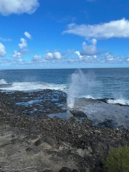 Sputando Corno Blowhole Sull Isola Kauai Alle Hawaii — Foto Stock