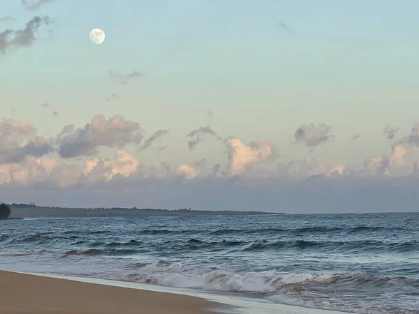 夏威夷考艾岛Kekaha海滩公园日落 — 图库照片