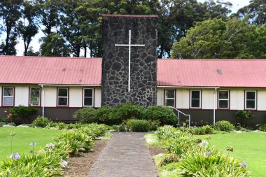 WAIMEA, HI - 24 AUG: Waimea 'daki St. James Episcopal Kilisesi Hawaii' deki Kauai adasında, 24 Ağustos 2021 'de görüldüğü gibi.