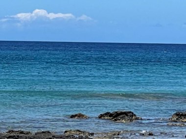 Hawaii 'deki Büyük Ada' da Waikoloa 'dan Pasifik Okyanusu manzarası