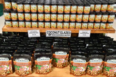 WAIMEA HI - 25 AUG: Hamakua Macadamia Fındık Şirketi Hawaii, Waimea 'da, 25 Ağustos 2021' de görüldüğü gibi.