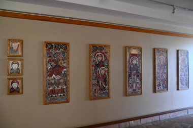 WAIKOLOA, HI - 26 AUG Hawaii 'deki Hilton Waikoloa Village Resort' ta sanat koleksiyonu, 26 Ağustos 2021 'de görüldüğü gibi..