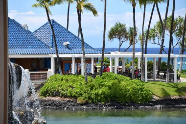 WAIKOLOA, HI - 26 AUG Hawaii 'deki Hilton Waikoloa Village Resort' ta Lagoon Grill, 26 Ağustos 2021 'de görüldüğü gibi.
