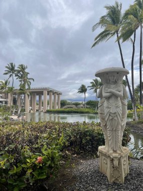 WAIKOLOA, HI - 26 AUG Hawaii 'deki Hilton Waikoloa Village Resort' ta sanat koleksiyonu, 26 Ağustos 2021 'de görüldüğü gibi..