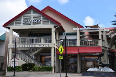 George Town, Cayman Adaları 'ndaki Grand Cayman kasabasında 22 Şubat 2022' de görülen Kirk Freeport Bayshore Alışveriş Merkezi..