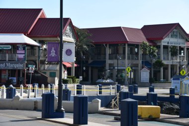 George Town, Cayman Adaları 'ndaki Grand Cayman kasabasında 22 Şubat 2022' de görülen Kirk Freeport Bayshore Alışveriş Merkezi..