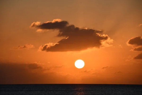 Pohled Západ Slunce Seven Mile Beach Kajmanských Ostrovech — Stock fotografie