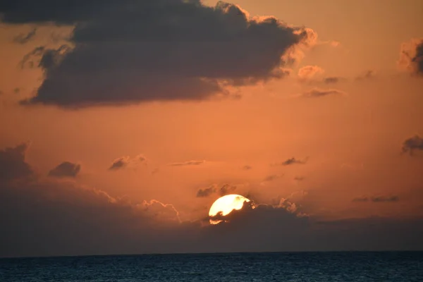 Coucher Soleil Depuis Plage Seven Mile Sur Grand Cayman Dans — Photo