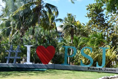 SAVANNAH, GRAND CAYMAN - 23 Şubat 2022 'de Cayman Adaları' ndaki Grand Cayman 'daki Pedro St James Kalesi' nde Ulusal Tarih Bölgesi.