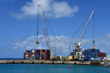 GEORGE TOWN, CAYMAN Adaları - 22 Şubat 2022 'de Cayman Adaları' ndaki Grand Cayman 'daki George Town Limanı.