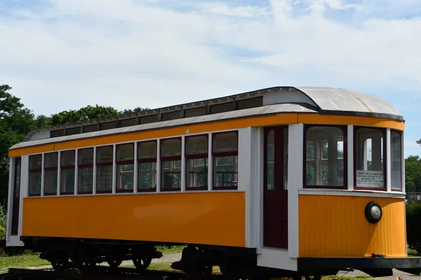 15 Ağustos 2021 'de Doğu Haven, Connecticut' taki Trolley Müzesi 'nin kıyı şeridi tomografisi.