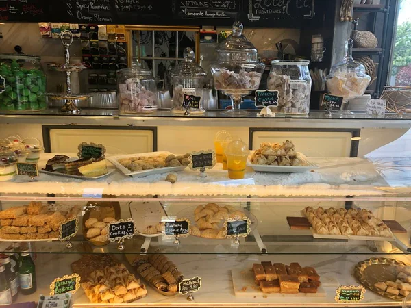 New Haven, Connecticut 'taki Pistachio Cafe, 15 Ağustos 2022' de görüldüğü gibi..