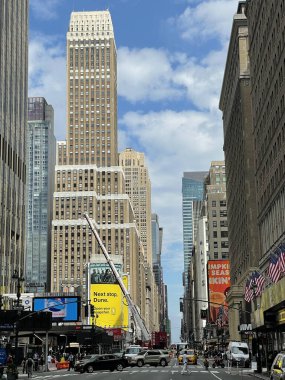 NEW YORK CITY, New York - 18 SEP: ABD 'nin New York şehrinde Manhattan' daki binalar, 18 Eylül 2021 'de, Manhattan, New York' ta (ABD)).