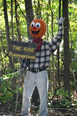 Pumpkintown The Ride in East Hampton, Connecticut, 3 Ekim 2022 'de görüldüğü gibi..