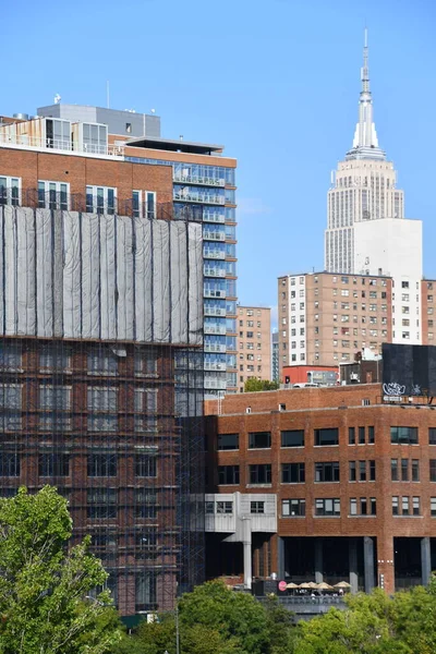 NEW YORK, NY - 18 SEP: 18 Eylül 2021 'de görüldüğü üzere Manhattan, New York City' deki binalar.
