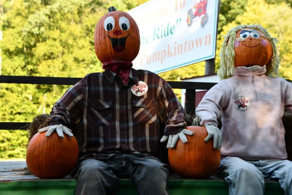 Pumpkintown The Ride in East Hampton, Connecticut, 3 Ekim 2022 'de görüldüğü gibi..