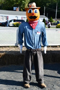 EAST HAMPTON CT - 3 Ekim 2022 'de görüldüğü gibi, Doğu Hampton, Connecticut' taki The Village.