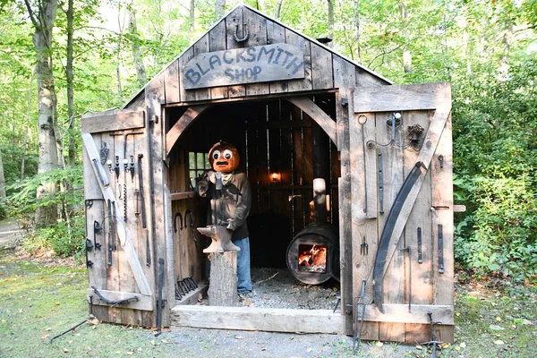 Pumpkintown The Ride in East Hampton, Connecticut, 3 Ekim 2022 'de görüldüğü gibi..