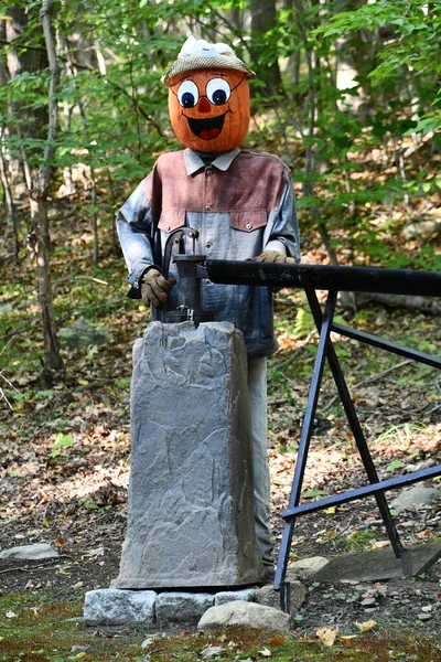 Pumpkintown The Ride in East Hampton, Connecticut, 3 Ekim 2022 'de görüldüğü gibi..