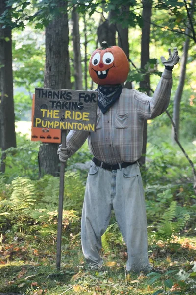 Pumpkintown The Ride in East Hampton, Connecticut, 3 Ekim 2022 'de görüldüğü gibi..